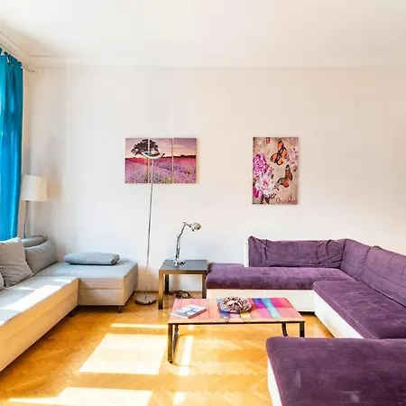 Basilica Apartment *
